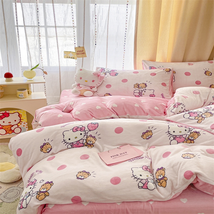 91家纺网 家纺一手货源 找家纺 博雅 2023新款三丽鸥正版授权卡通加厚牛奶绒系列四件套草莓Kitty