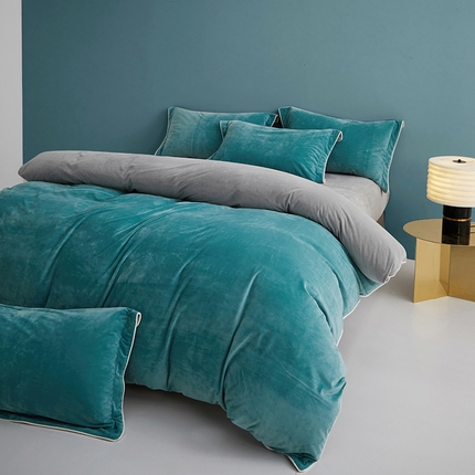 91家纺网 家纺一手货源 找家纺 丝涟2023新款轻奢风高克重230g婴儿绒德肤绒亲肤舒适双拼色埋线款滚绳四件套 湖蓝+浅灰