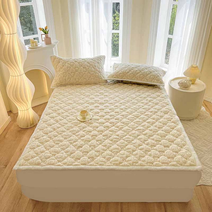 91家纺网 家纺一手货源 找家纺 欧邦 新款爱心款提花塔芙绒夹棉床垫榻榻米薄垫子 床垫-奶黄