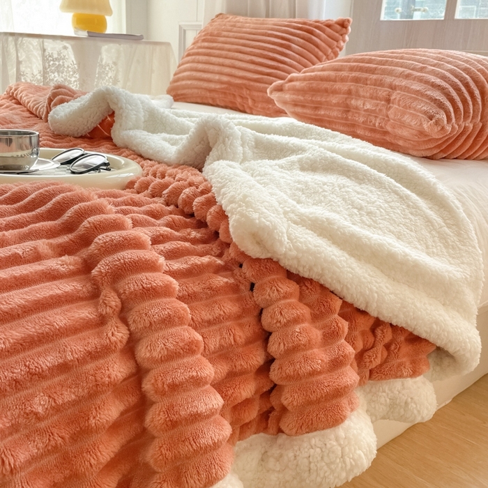 91家纺网 家纺一手货源 找家纺 欧邦 新款条纹兔兔绒羊羔绒毛毯午睡多功能毯 条纹-橘色