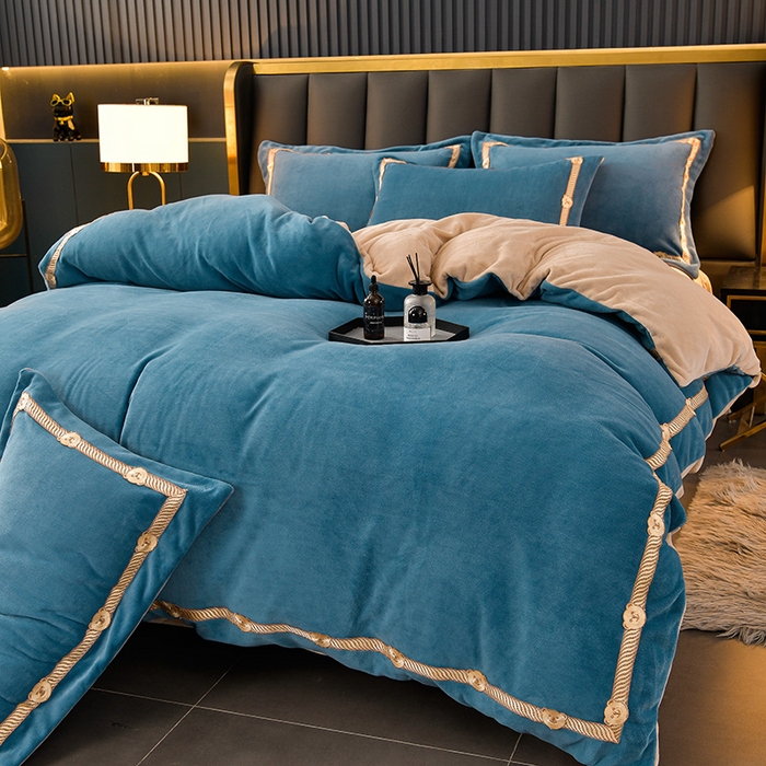 91家纺网 家纺一手货源 找家纺 云家 （包含买家秀）2023新款高克重牛奶绒纯色双拼刺绣四件套珊瑚绒 凯迪系列 凯迪-宾利兰+米驼