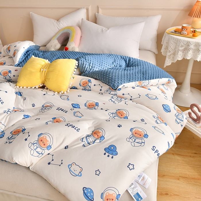 91家纺网 家纺一手货源 找家纺 牛魔王家居 2023新款A类针织棉豆豆被子抗菌纤维被芯冬被 宇航员