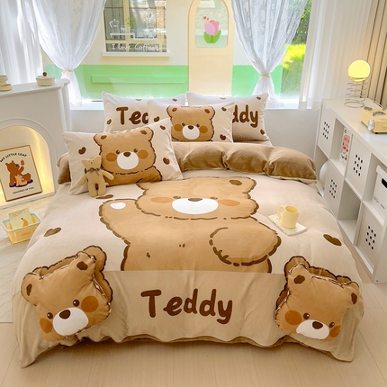 91家纺网 家纺一手货源 找家纺 （总）川悦生活 2023新款大版牛奶绒卡通玩偶脚工艺款四件套