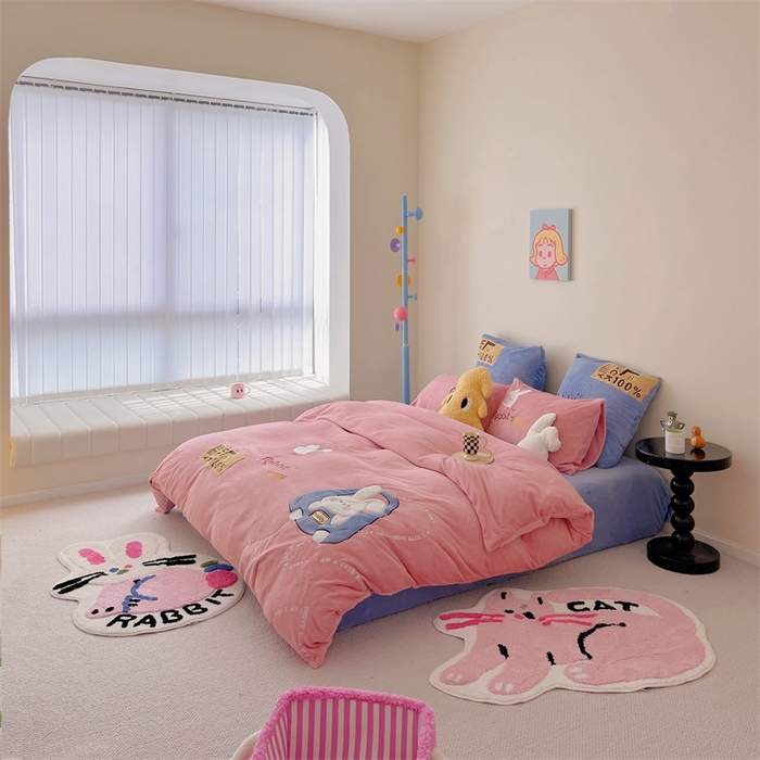 91家纺网 家纺一手货源 找家纺 星野 2023秋冬高克重牛奶绒贴布绣多巴胺系列四件套 萌兜兜