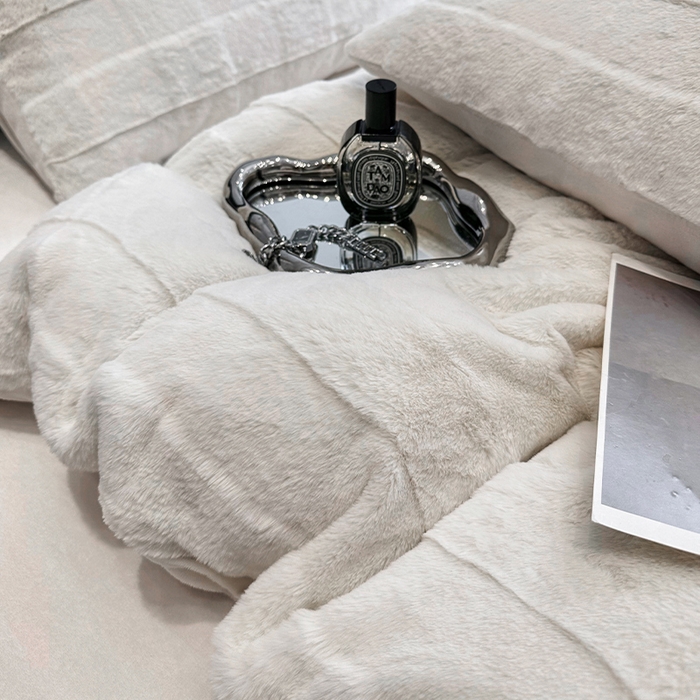 91家纺网 家纺一手货源 找家纺 丝芙妮家居（原乐视家纺） 2024新款兔兔绒牛奶绒四件套-黎梦系列 黎梦-珍珠白