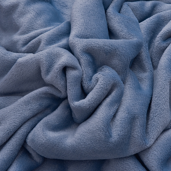 91家纺网 家纺一手货源 找家纺 简爱家纺2025新款保暖MISS款法莱绒刺绣四件套伯爵蓝奶白