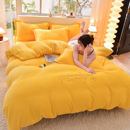 91家纺网 家纺一手货源 找家纺 （总）简爱家纺2025新款保暖MISS款法莱绒刺绣四件套