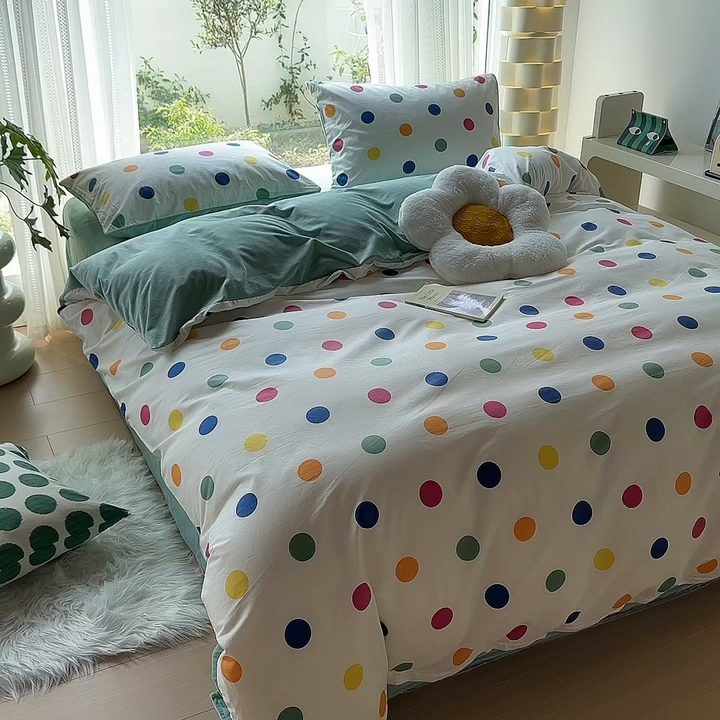 91家纺网 家纺一手货源 找家纺 怡家居 2023新款秋冬亲肤舒适棉加绒四件套 彩色点点