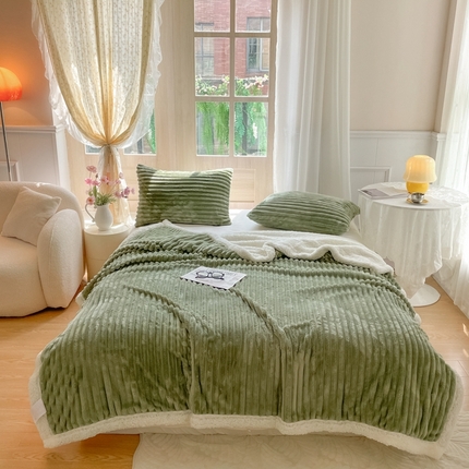 91家纺网 家纺一手货源 找家纺 （总）欧邦 新款条纹兔兔绒羊羔绒毛毯午睡多功能毯