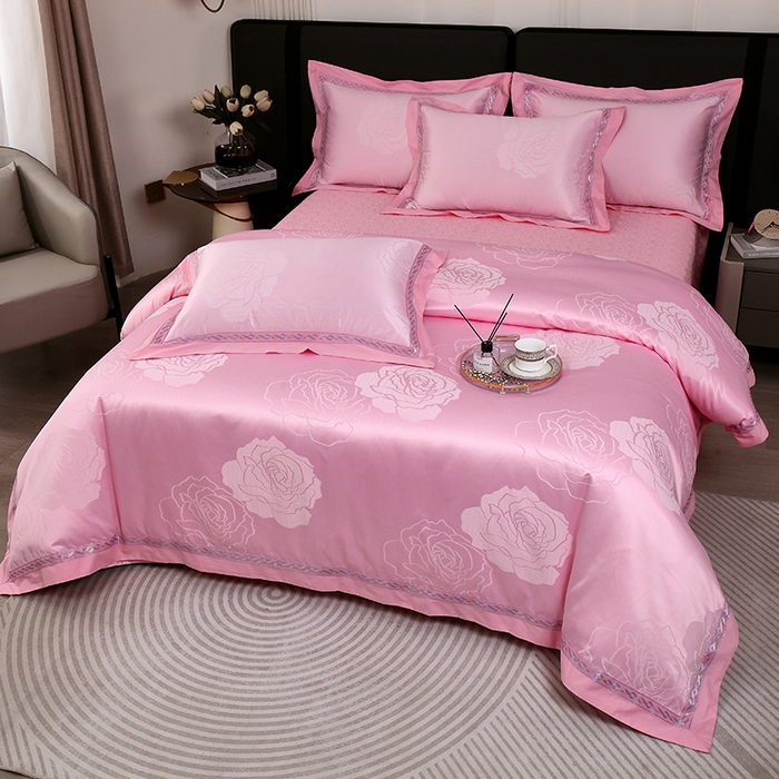 91家纺网 家纺一手货源 找家纺 小时代家纺 2023新款纯棉贡缎提花夹棉床盖四件套 玫瑰花语