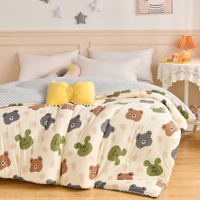 91家纺网 家纺一手货源 找家纺 牛魔王家居 2023新款A类针织棉豆豆被子抗菌纤维被芯冬被 熊生活