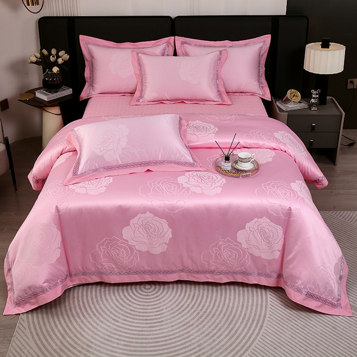 91家纺网 家纺一手货源 找家纺 小时代家纺 2023新款纯棉贡缎提花夹棉床盖四件套 玫瑰花语