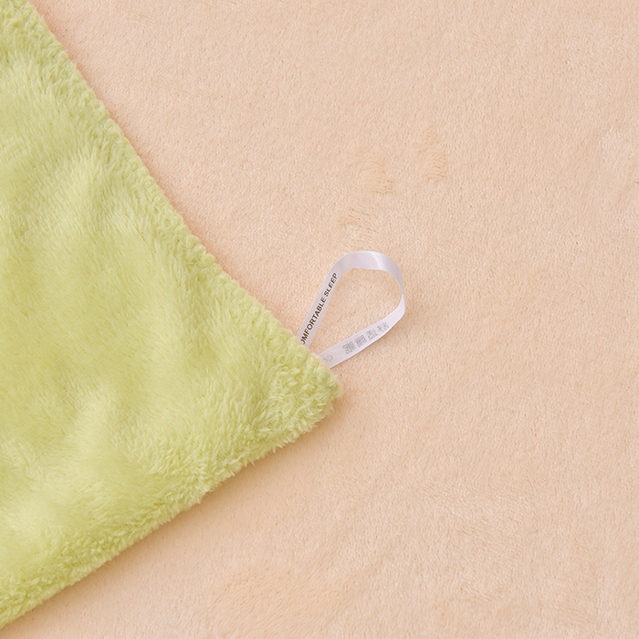 91家纺网 家纺一手货源 找家纺 简爱家纺2025新款保暖MISS款法莱绒刺绣四件套抹茶绿奶白