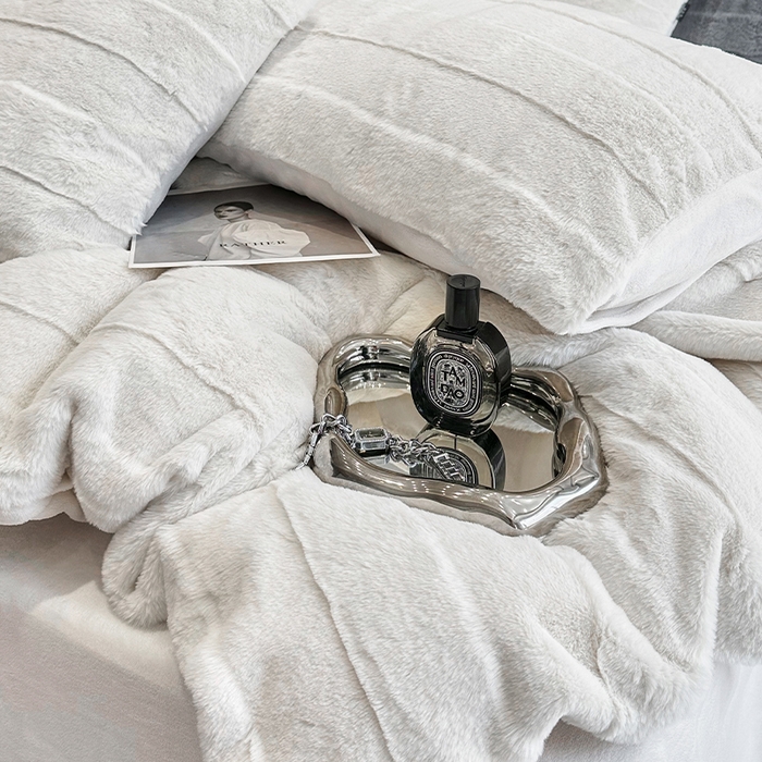 91家纺网 家纺一手货源 找家纺 丝芙妮家居（原乐视家纺） 2024新款兔兔绒牛奶绒四件套-黎梦系列 黎梦-珍珠白