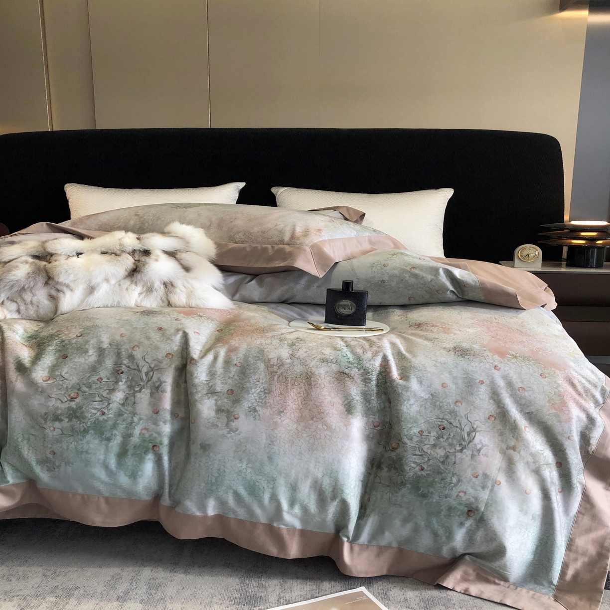 91家纺网 家纺一手货源 找家纺 涞澳  2023新款100支全棉数码印花四件套 花展