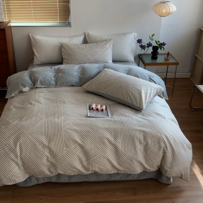 91家纺网 家纺一手货源 找家纺 怡家居 2023新款秋冬亲肤舒适棉加绒四件套 绅士