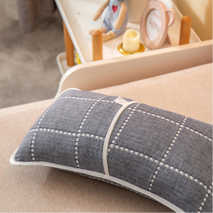 91家纺网 家纺一手货源 找家纺 2023全棉卡通六层纱布儿童枕套-朴尔 时尚虚线灰-纱布枕套