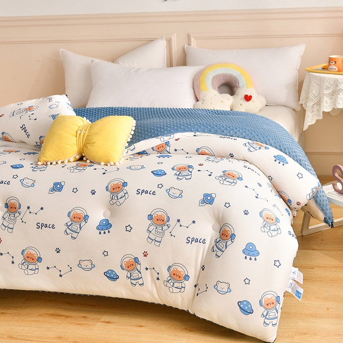 91家纺网 家纺一手货源 找家纺 牛魔王家居 2023新款A类针织棉豆豆被子抗菌纤维被芯冬被 宇航员