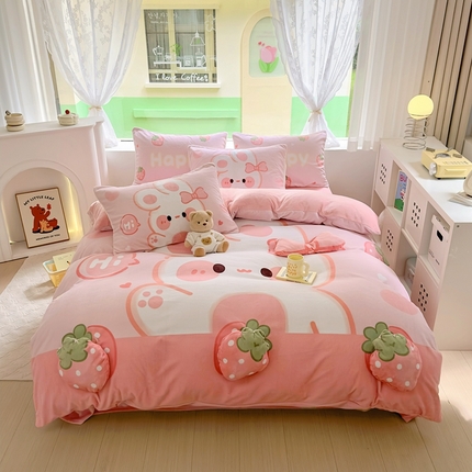 91家纺网 家纺一手货源 找家纺 （总）川悦生活 2023新款大版牛奶绒卡通玩偶脚工艺款四件套