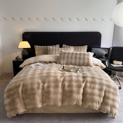 91家纺网 家纺一手货源 找家纺 （总）仟网汇 2023新款大兔毛毛绒四件套