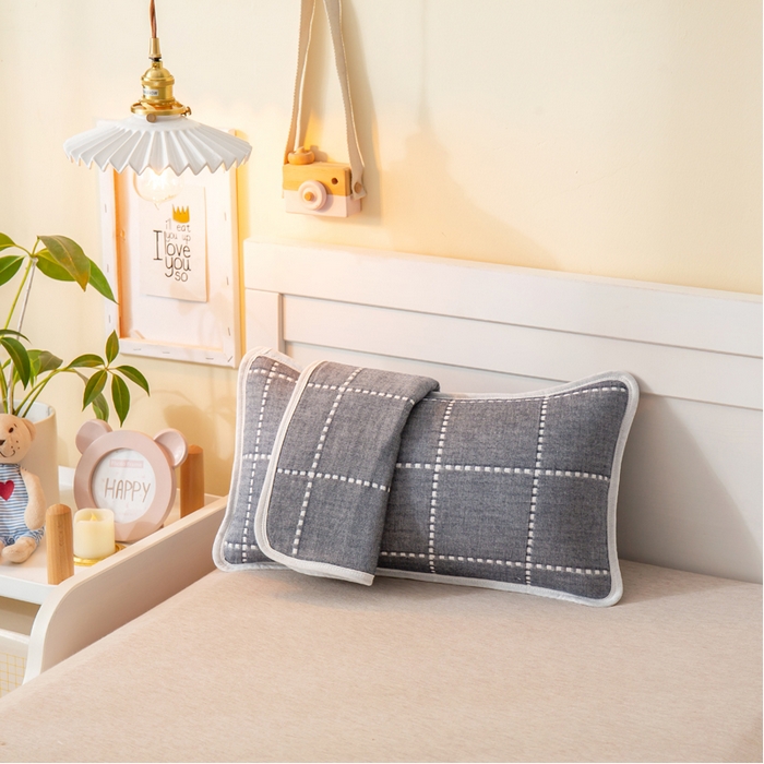 91家纺网 家纺一手货源 找家纺 2023全棉卡通六层纱布儿童枕套-朴尔 时尚虚线灰-纱布枕套