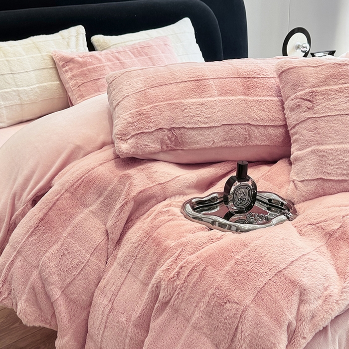 91家纺网 家纺一手货源 找家纺 丝芙妮家居（原乐视家纺） 2024新款兔兔绒牛奶绒四件套-黎梦系列 黎梦-豆沙粉