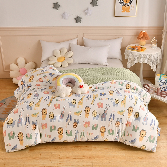 91家纺网 家纺一手货源 找家纺 牛魔王家居 2023新款A类针织棉豆豆被子抗菌纤维被芯冬被 动物乐园