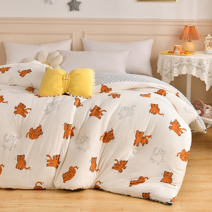 91家纺网 家纺一手货源 找家纺 牛魔王家居 2023新款A类针织棉豆豆被子抗菌纤维被芯冬被 猫咪虎