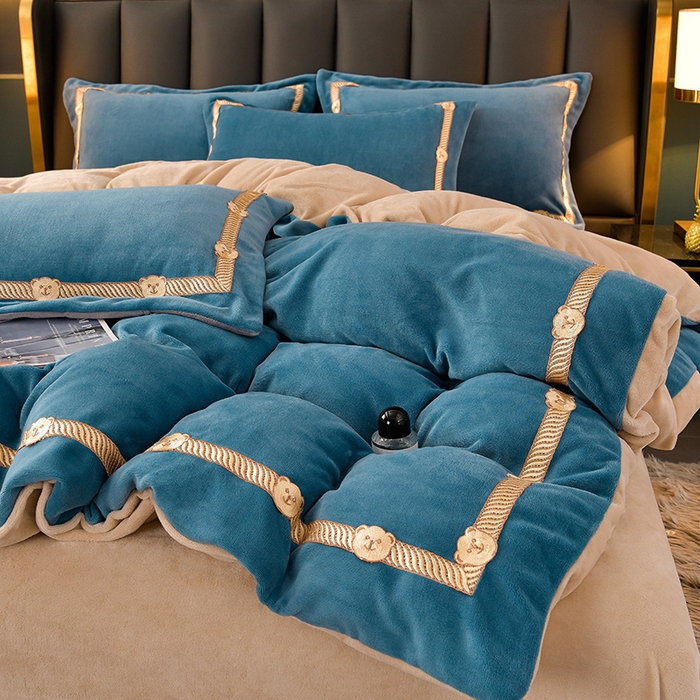 91家纺网 家纺一手货源 找家纺 云家 （包含买家秀）2023新款高克重牛奶绒纯色双拼刺绣四件套珊瑚绒 凯迪系列 凯迪-宾利兰+米驼