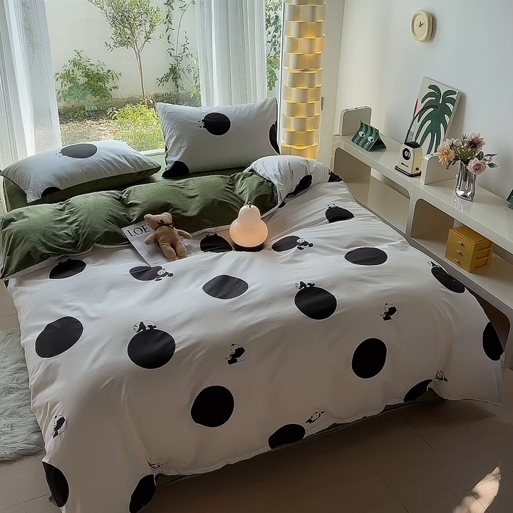 91家纺网 家纺一手货源 找家纺 怡家居 2023新款秋冬亲肤舒适棉加绒四件套 波点熊猫