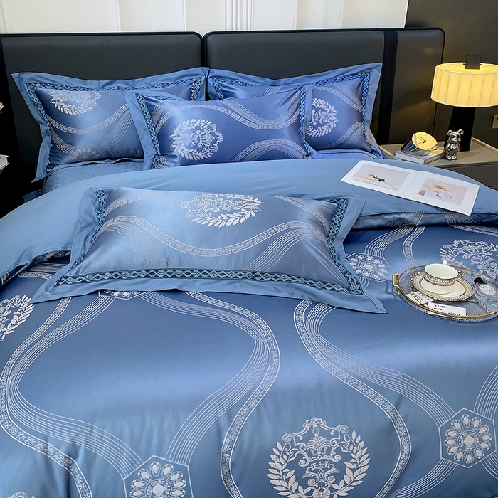 91家纺网 家纺一手货源 找家纺 小时代家纺 2023新款纯棉贡缎提花夹棉床盖四件套 卡伦蓝色