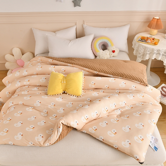 91家纺网 家纺一手货源 找家纺 牛魔王家居 2023新款A类针织棉豆豆被子抗菌纤维被芯冬被 数鸭子