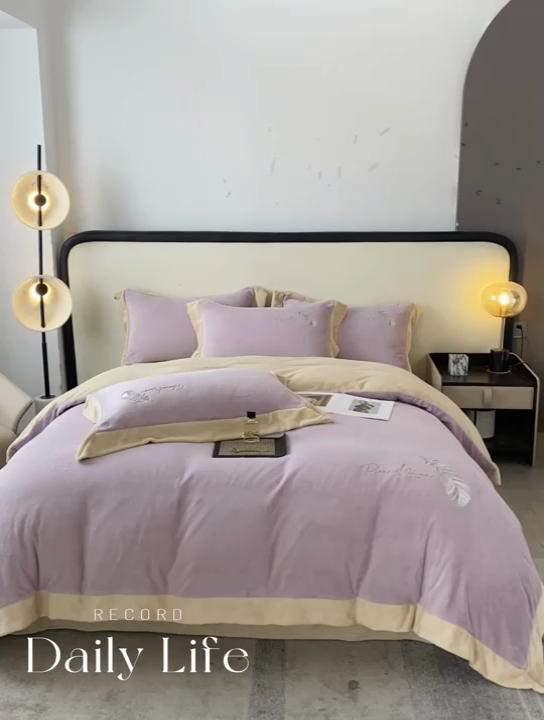 91家纺网 家纺一手货源 找家纺 露梦家纺 2025新款加厚保暖牛奶绒刺绣款四件套-轻羽（风格二） 轻羽-风信紫