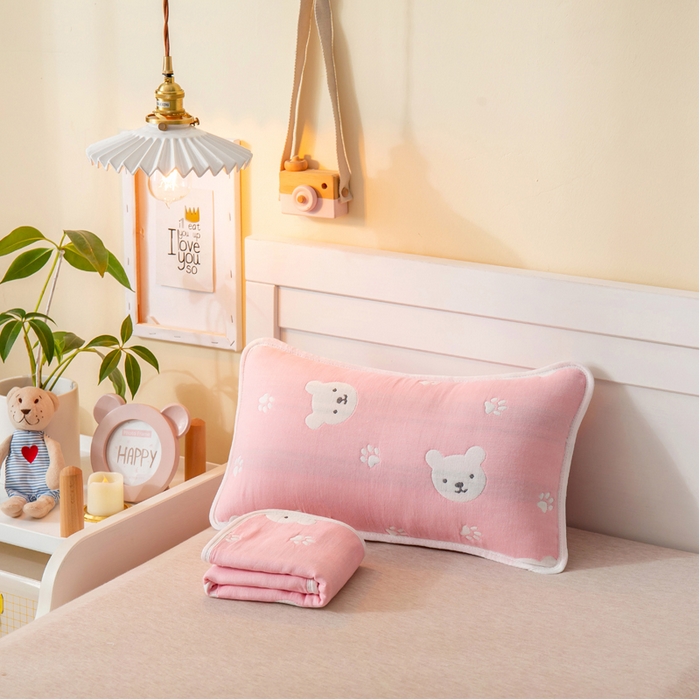91家纺网 家纺一手货源 找家纺 2023全棉卡通六层纱布儿童枕套-朴尔 甜蜜小熊粉-纱布枕套