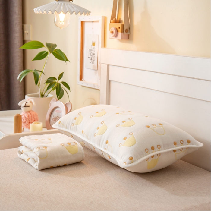 91家纺网 家纺一手货源 找家纺 2023全棉卡通六层纱布儿童枕套-朴尔 皇冠金-纱布枕套