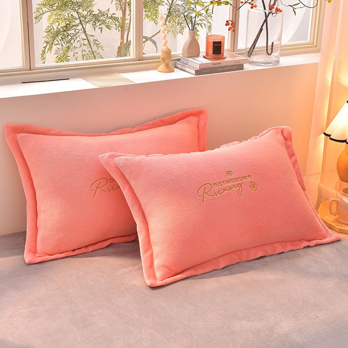 91家纺网 家纺一手货源 找家纺 简爱家纺2025新款保暖MISS款法莱绒刺绣四件套玉色灰