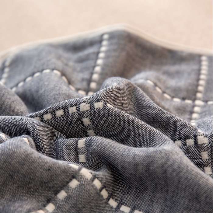 91家纺网 家纺一手货源 找家纺 2023全棉卡通六层纱布儿童枕套-朴尔 时尚虚线灰-纱布枕套