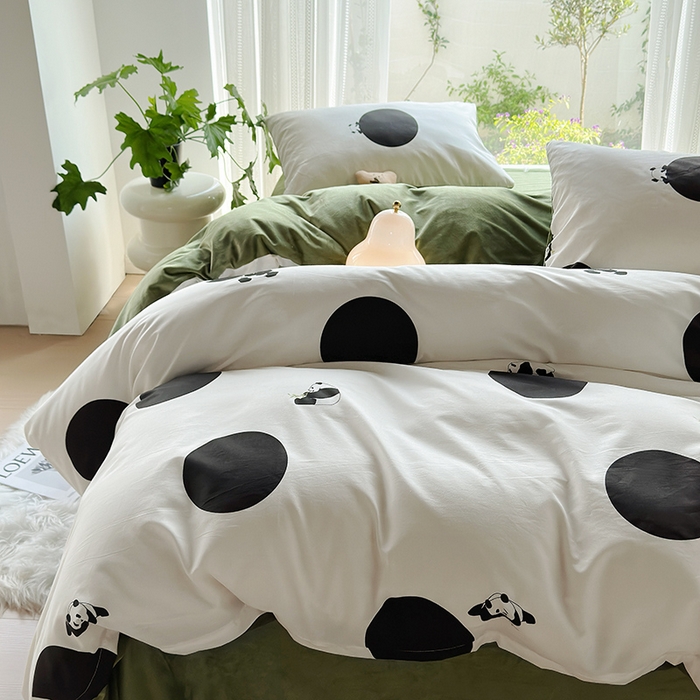 91家纺网 家纺一手货源 找家纺 怡家居 2023新款秋冬亲肤舒适棉加绒四件套 波点熊猫