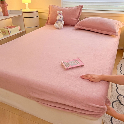 91家纺网 家纺一手货源 找家纺 （总）瑞莱 2023冬季牛奶绒单品床笠