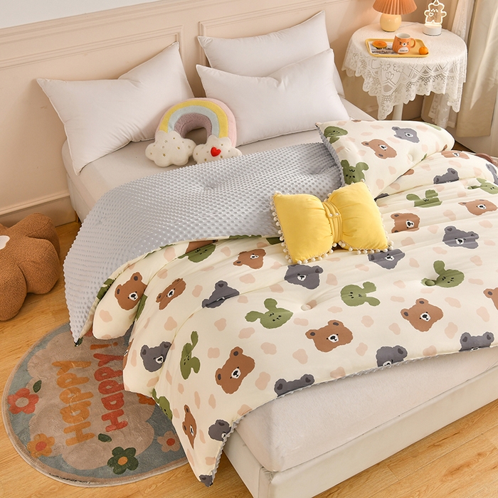 91家纺网 家纺一手货源 找家纺 牛魔王家居 2023新款A类针织棉豆豆被子抗菌纤维被芯冬被 熊生活