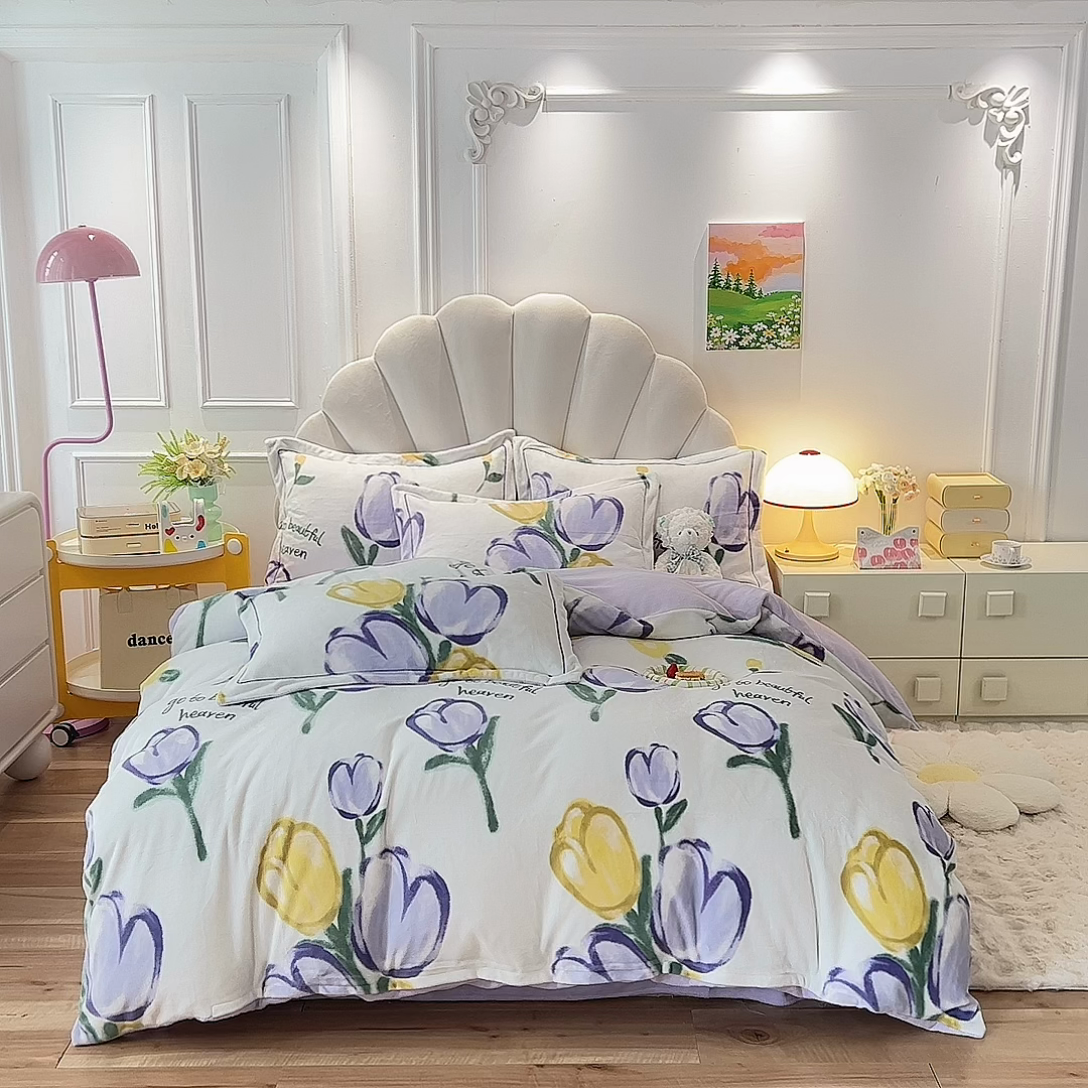 91家纺网 家纺一手货源 找家纺 （总）暖洋 2023新款A类母婴加厚印花牛奶绒臻棉绒四件套场景二