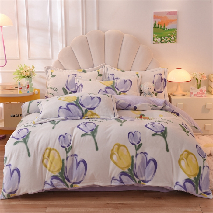 91家纺网 家纺一手货源 找家纺 （总）暖洋 2023新款A类母婴加厚印花牛奶绒臻棉绒四件套场景二