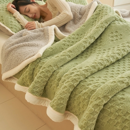 21度C 2023新款菱形格舒棉绒毛毯复合毯 艾米-浅草绿