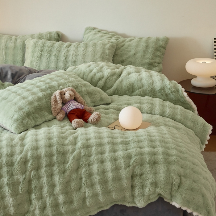 91家纺网 家纺一手货源 找家纺 同田家纺 2023新款兔毛绒兔兔绒獭兔绒牛奶绒四件套 格纹-绿