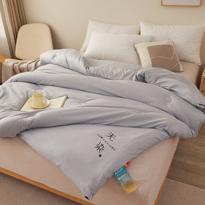 91家纺网 家纺一手货源 找家纺 卡派 2023新款泡泡纱 无染被芯冬被四季被 绅士灰