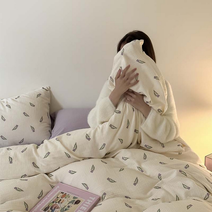 91家纺网 家纺一手货源 找家纺 山舍家居 2023新款全棉双层纱印花四件套 紫色郁金香