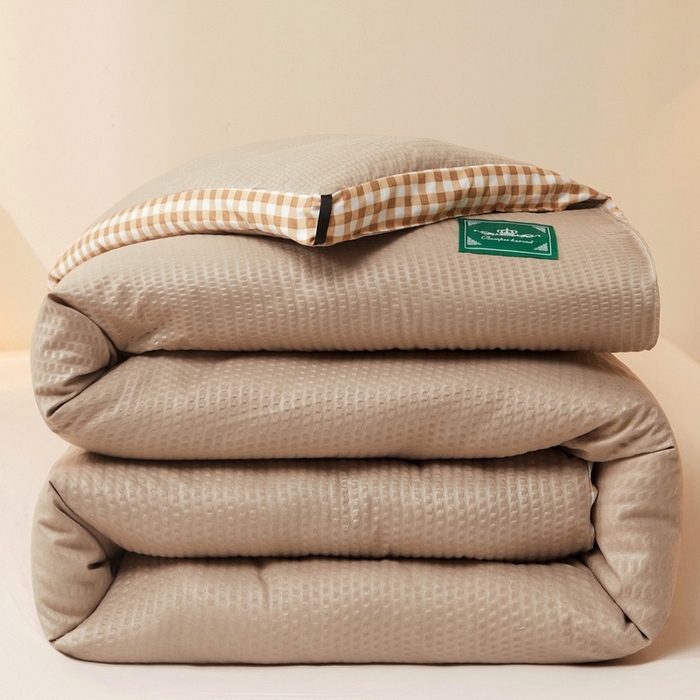 91家纺网 家纺一手货源 找家纺 （总）卡派 2023新款泡泡纱立体无印风被芯冬被四季被