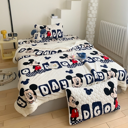 91家纺网 家纺一手货源 找家纺 灰鲸 2025新款AB面牛奶绒夹棉床笠款床垫毛毯套件 酷酷米奇