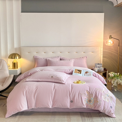 91家纺网 家纺一手货源 找家纺 爱家 2023新款牛奶绒四件套-花颜 优雅紫