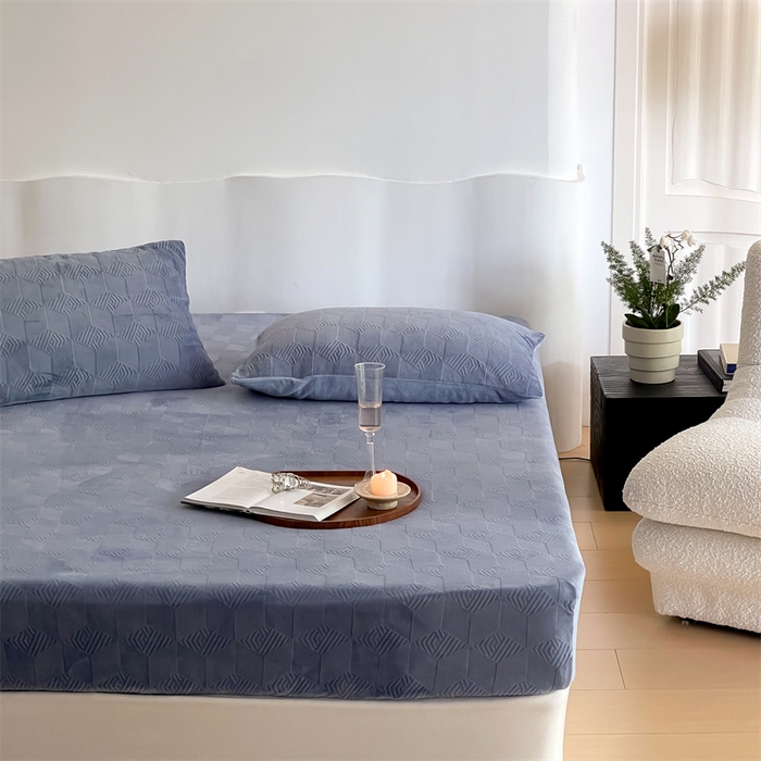 91家纺网 家纺一手货源 找家纺 （总）时光里 2023新款230g雕花绒单品床笠